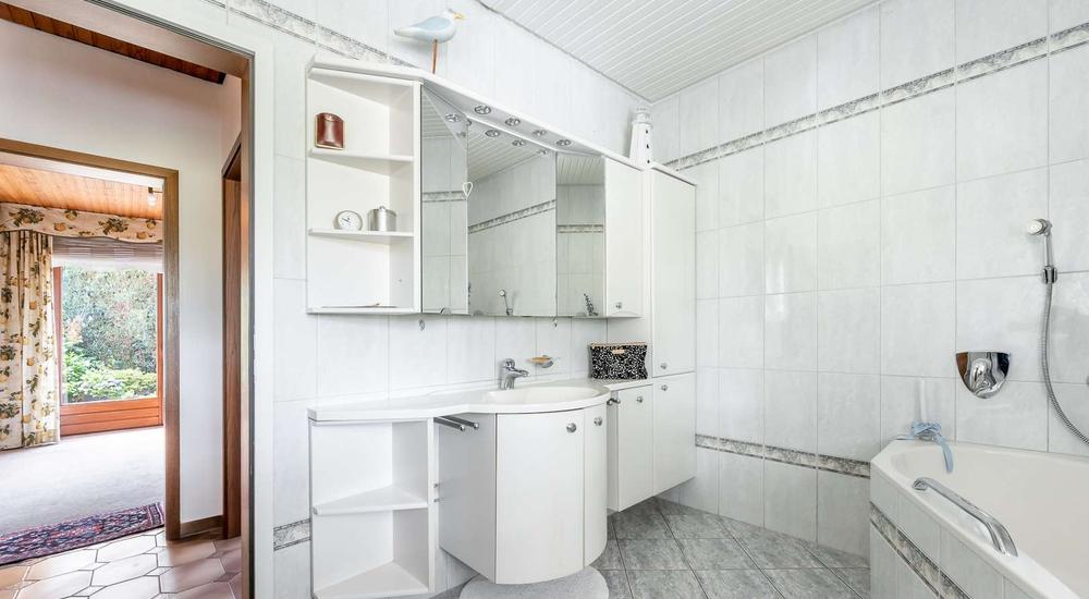 Badezimmer EG